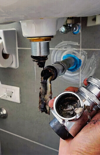 https://blockeddrainschurchlands.com.au/uploads/2025/07/blocked-sink-36737.jpg
