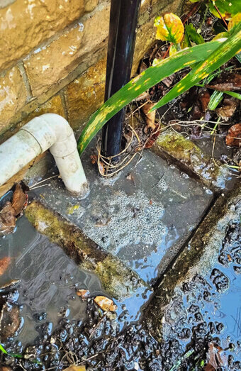 https://blockeddrainschurchlands.com.au/uploads/2025/07/hero-blocked-sewers-51219.jpg